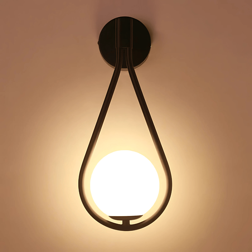 Applique Murale Design Doré