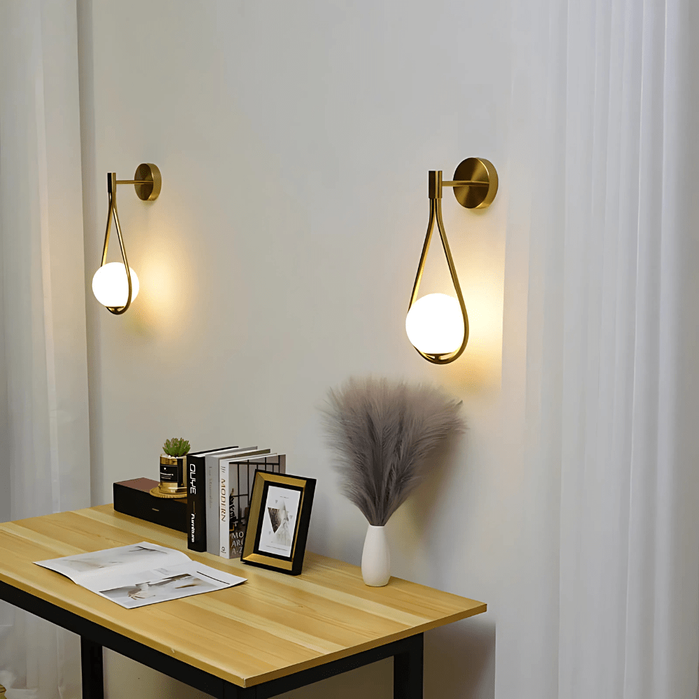 Applique Murale Design Doré